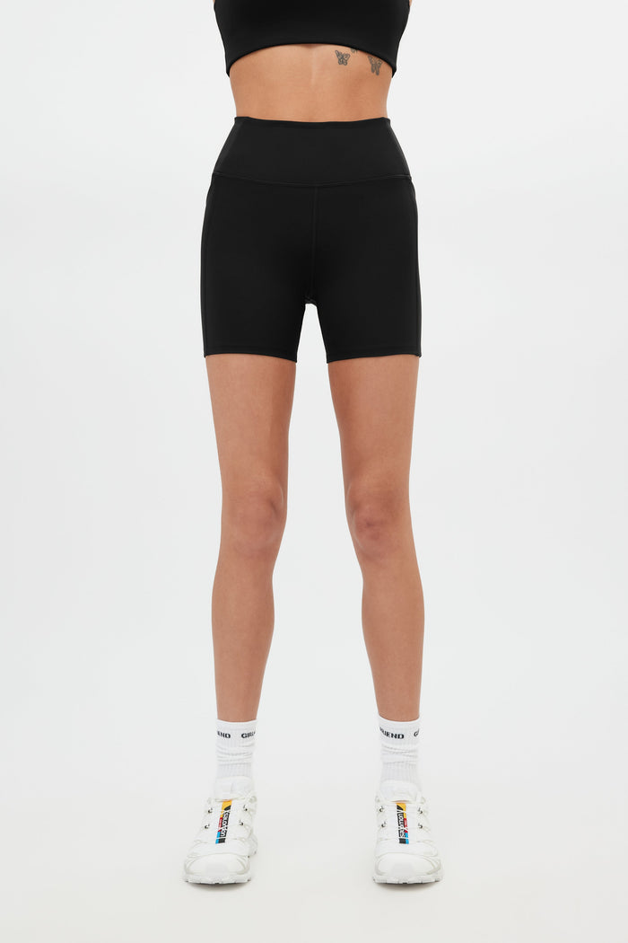 Black Compressive Pocket Run Short