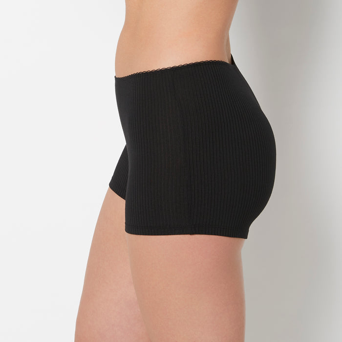 Casual Sleep Ribbed Short With Picot Trim in Tuxedo Black