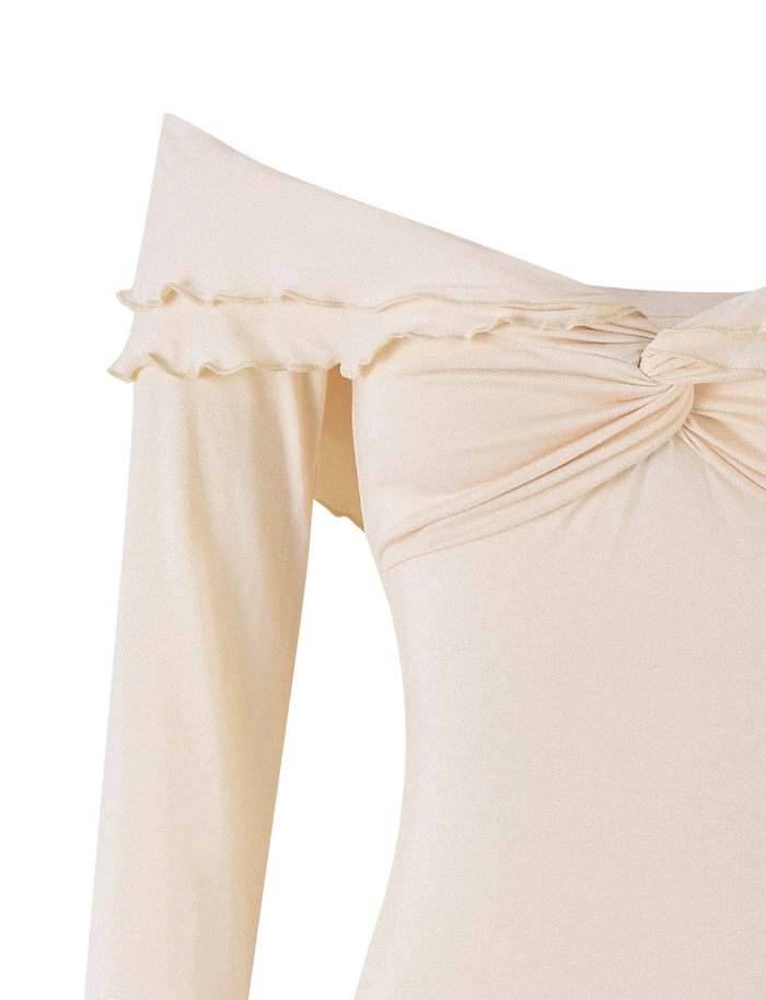 The DENALI LONG SLEEVE TOP - WHITE : BONE by TIGERMIST features an off-shoulder design, long sleeves, a ruffled and sweetheart neckline, plus a twisted knot detail at the center of the chest.