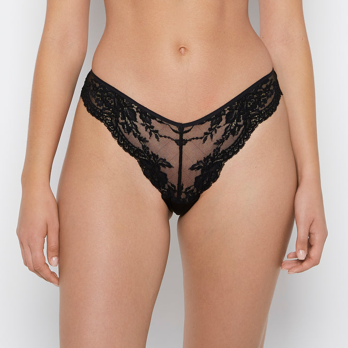 Diva Cheeky V-Waist Lace Panty in Tuxedo Black