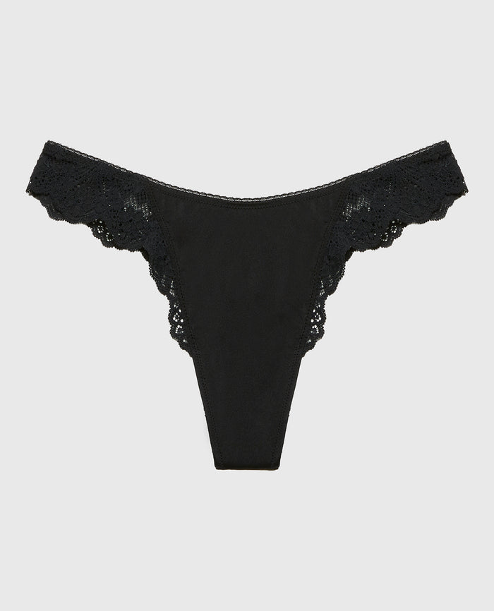 Diva Thong Panty with Timeless Lace in Tuxedo Black