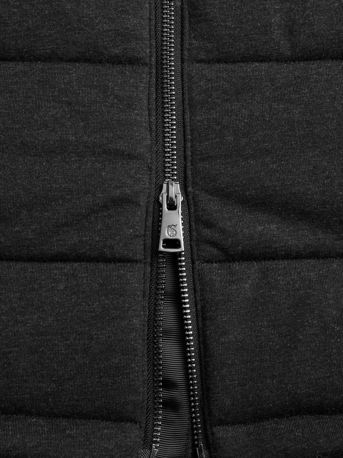 Greyson Eos Luxe Vest - Branded Zipper Pull Close-Up, Quilted Knit Shell Detail | Dark Grey Heather