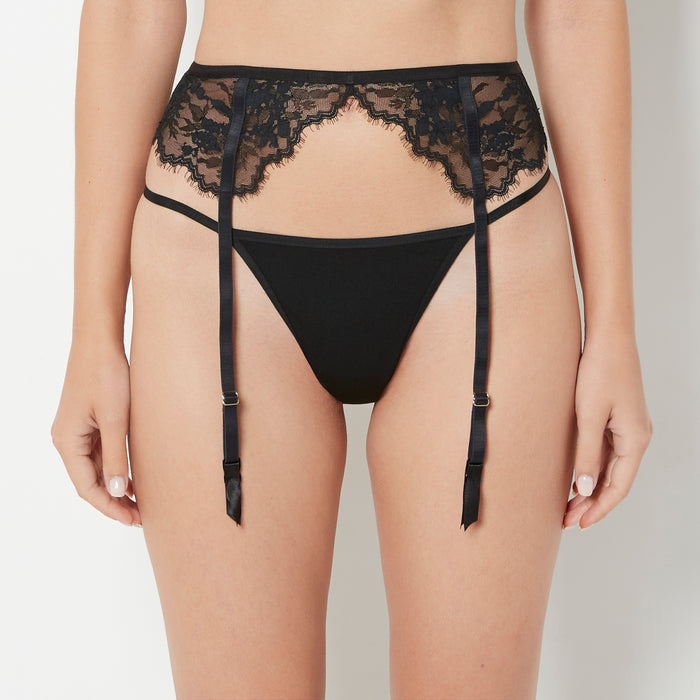 Garter With Bewitched Lace in Tuxedo Black
