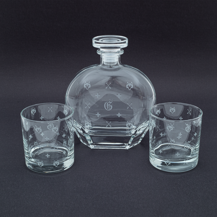 Greyson G.O.A.T. On The Rocks Glasses and Decanter Set - Wolf-Etched Crystal, Dark Background | Greyson Clothiers
