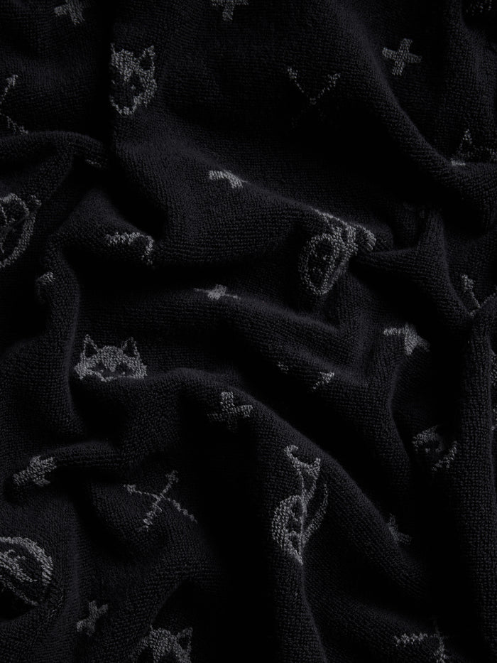G.O.A.T. Terry Resort Robe - Signature Wolf Head Print Detail on Terry Fabric | Greyson Clothiers