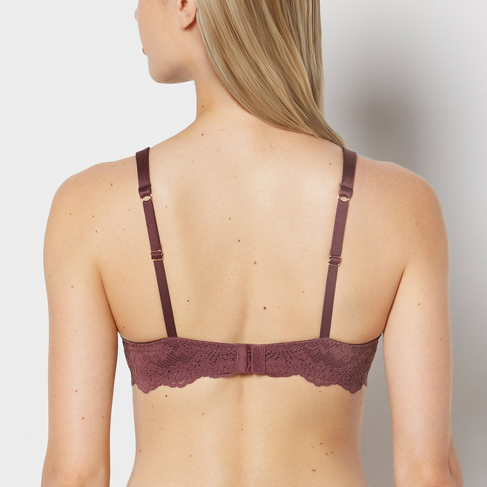 Lightly Lined Full Coverage Bra with Timeless Lace Wing in Plum Wine