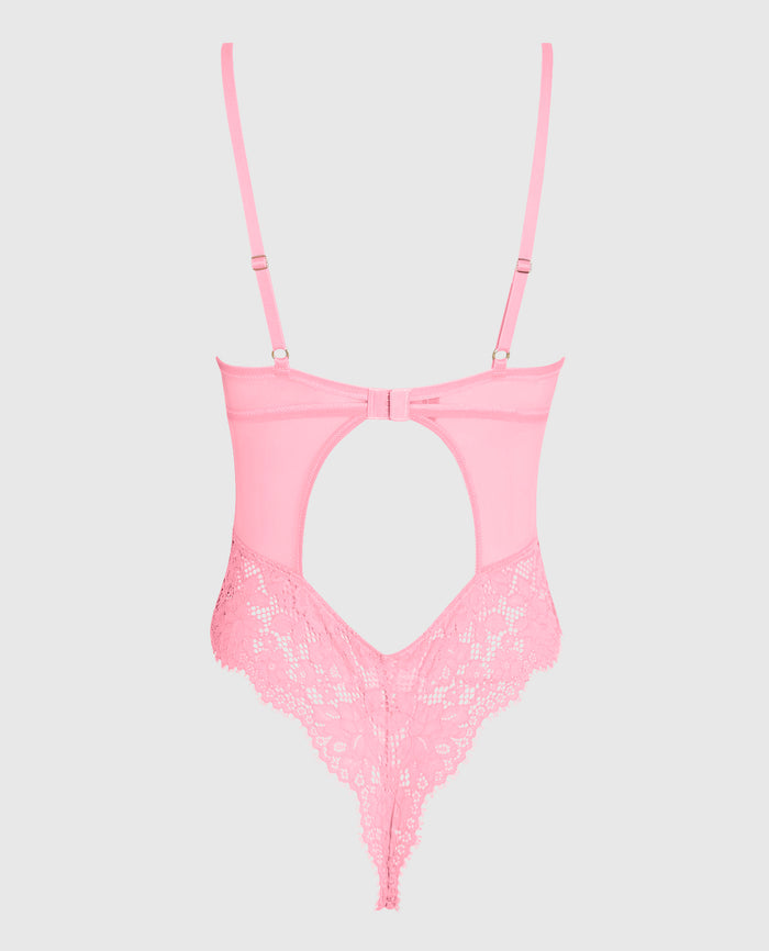 Lightly Lined Lace Bodysuit in Make Me Blush