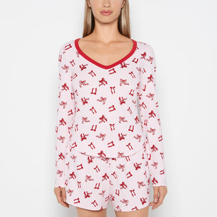 Long sleeve brushed jersey v-Neck top in Big Sweet Bows