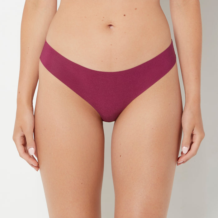 No Show Thong in Magenta Purple