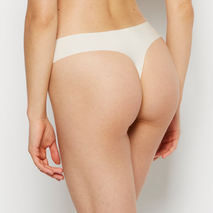 No Show Thong in Pearled Ivory