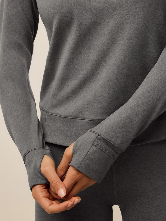 Smoke Heather Rhinebeck Quarter-Zip Thumbhole Cuff and Hem Detail Close-Up | Greyson Clothiers