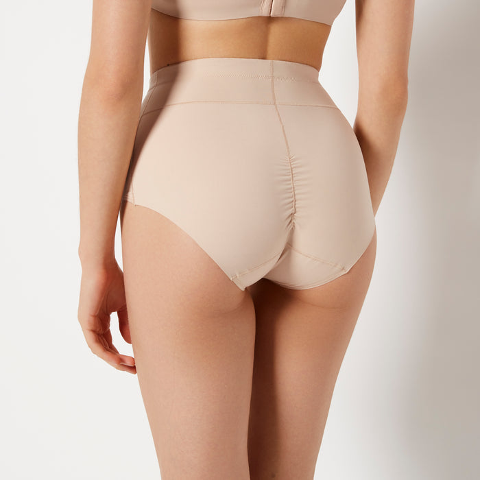 Sculpting Mid-Waist Brief in Rosetan