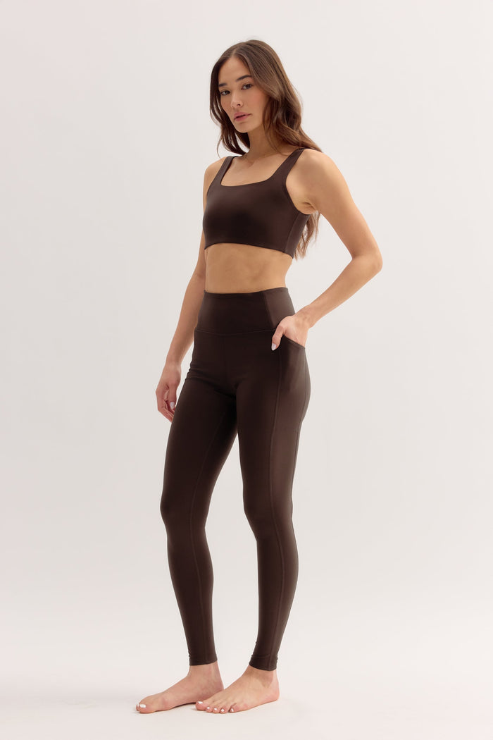 Umber Compressive Pocket Legging
